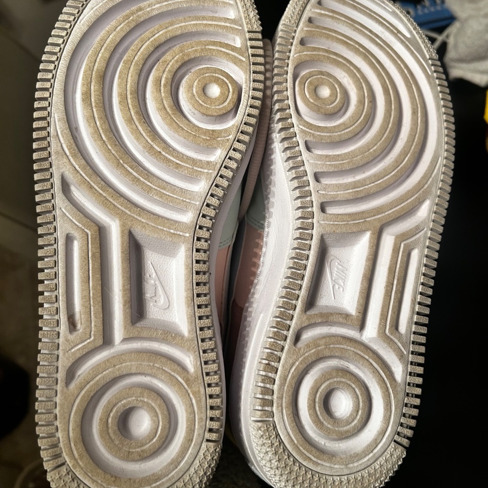 Nike Air Force Ones - Picture 5 of 5